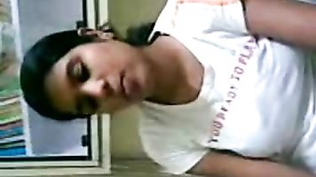 Cute Desi Girl Kissing - Movies.