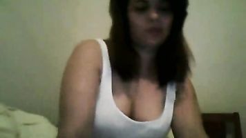Punjabi bhabhi shubhneed kaur from Chandigarh getting naked and getting tits massages on webcam.