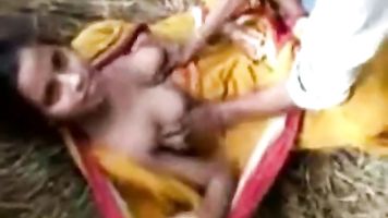 Village Aunty Boobs - Movies.