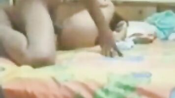 Homemade Desi couple fucking.