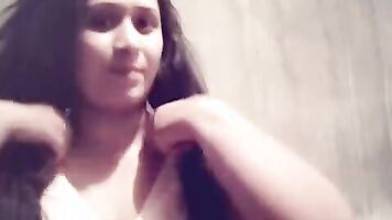 pakistani girl remove cloth