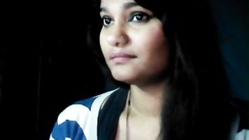 cute pakistani girl nehakhan shows boobs to bf p1
