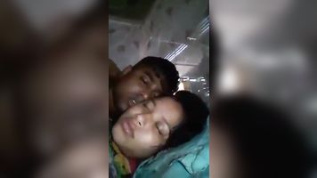 Nymphos Desi girl having sex with neighbour guy